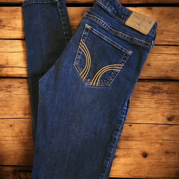 Hollister Dark Wash Skinny Jeans Size 3R (26/31) – Contrast Stitching - Picture 3 of 11